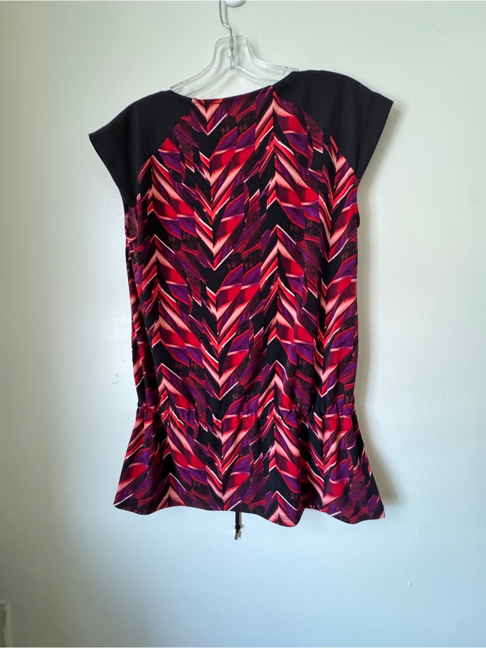 Calvin Klein Abstract Chevron Cowl Neck Tunic Size S - Picture 4 of 5